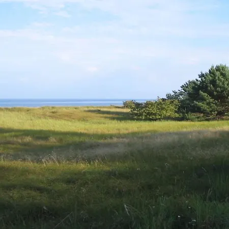 11 Person In Vaeggerlose-by Traum * Bøtø By