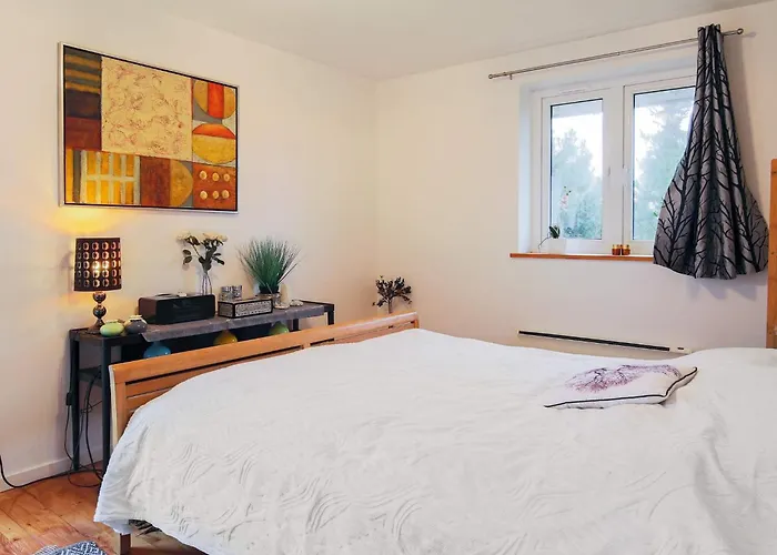 11 Person In Vaeggerlose-by Traum בית נופש Bøtø By