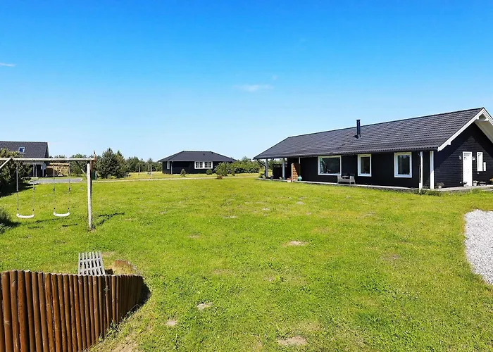 11 Person In Vaeggerlose-by Traum *