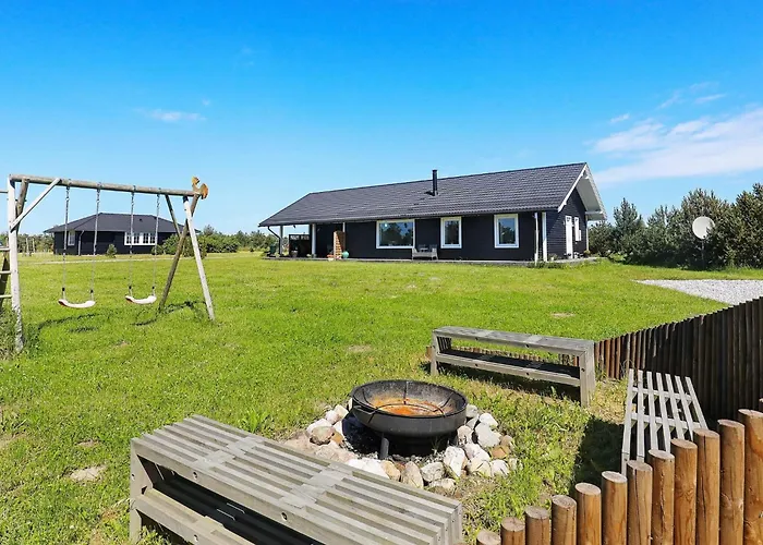 11 Person In Vaeggerlose-by Traum בית נופש